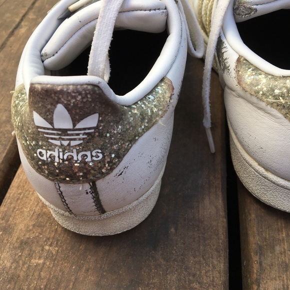 Adidas superstar shoes​​​​​​ - Picture 7 of 8